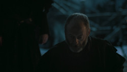 extant_GameOfThrones_6x01-TheRedWoman_0207