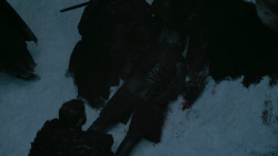 extant_GameOfThrones_6x01-TheRedWoman_0216