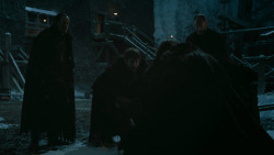 extant_GameOfThrones_6x01-TheRedWoman_0218