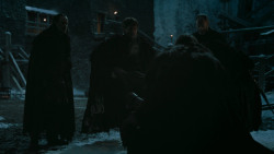 extant_GameOfThrones_6x01-TheRedWoman_0219
