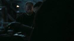 extant_GameOfThrones_6x01-TheRedWoman_0221