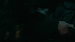 extant_GameOfThrones_6x01-TheRedWoman_0249