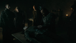 extant_GameOfThrones_6x01-TheRedWoman_0269