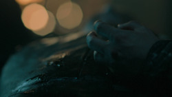 extant_GameOfThrones_6x01-TheRedWoman_0275