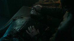 extant_GameOfThrones_6x01-TheRedWoman_0298