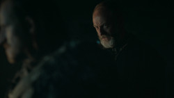 extant_GameOfThrones_6x01-TheRedWoman_0325