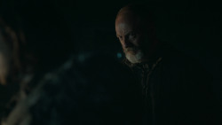 extant_GameOfThrones_6x01-TheRedWoman_0328