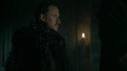 extant_GameOfThrones_6x01-TheRedWoman_0346