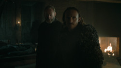 extant_GameOfThrones_6x01-TheRedWoman_0374