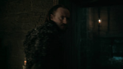 extant_GameOfThrones_6x01-TheRedWoman_0406