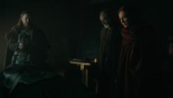extant_GameOfThrones_6x01-TheRedWoman_0417
