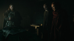 extant_GameOfThrones_6x01-TheRedWoman_0419