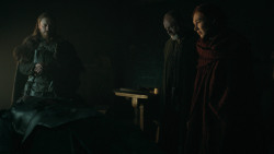 extant_GameOfThrones_6x01-TheRedWoman_0421