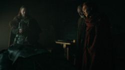 extant_GameOfThrones_6x01-TheRedWoman_0425