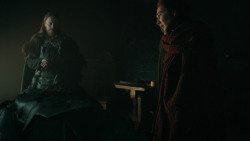 extant_GameOfThrones_6x01-TheRedWoman_0426