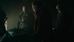 extant_GameOfThrones_6x01-TheRedWoman_0433