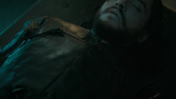 extant_GameOfThrones_6x01-TheRedWoman_0439