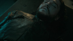 extant_GameOfThrones_6x01-TheRedWoman_0440
