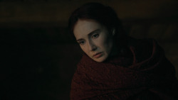 extant_GameOfThrones_6x01-TheRedWoman_0450