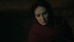 extant_GameOfThrones_6x01-TheRedWoman_0453