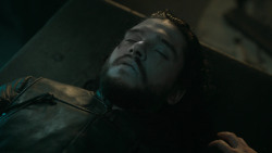 extant_GameOfThrones_6x01-TheRedWoman_0491