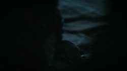 extant_GameOfThrones_6x01-TheRedWoman_0518
