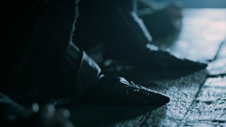extant_GameOfThrones_6x01-TheRedWoman_0561