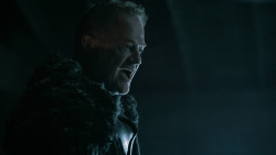 extant_GameOfThrones_6x01-TheRedWoman_0610