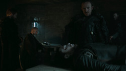 extant_GameOfThrones_6x01-TheRedWoman_0731