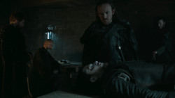 extant_GameOfThrones_6x01-TheRedWoman_0732