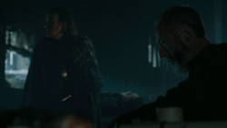 extant_GameOfThrones_6x01-TheRedWoman_0746