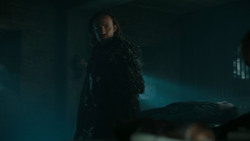 extant_GameOfThrones_6x01-TheRedWoman_0749
