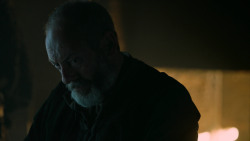 extant_GameOfThrones_6x01-TheRedWoman_0833