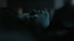 extant_GameOfThrones_6x01-TheRedWoman_0858
