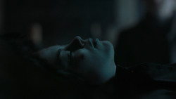 extant_GameOfThrones_6x01-TheRedWoman_0863