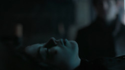 extant_GameOfThrones_6x01-TheRedWoman_0867