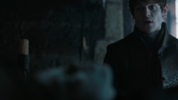 extant_GameOfThrones_6x01-TheRedWoman_0869