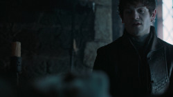 extant_GameOfThrones_6x01-TheRedWoman_0874