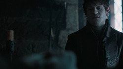 extant_GameOfThrones_6x01-TheRedWoman_0875