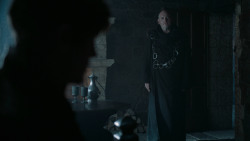 extant_GameOfThrones_6x01-TheRedWoman_0888