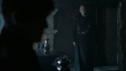 extant_GameOfThrones_6x01-TheRedWoman_0890