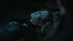 extant_GameOfThrones_6x01-TheRedWoman_0903