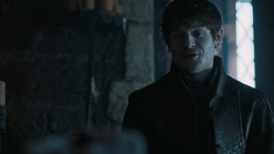 extant_GameOfThrones_6x01-TheRedWoman_0909