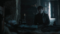 extant_GameOfThrones_6x01-TheRedWoman_0914