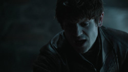 extant_GameOfThrones_6x01-TheRedWoman_0934