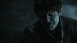 extant_GameOfThrones_6x01-TheRedWoman_0935