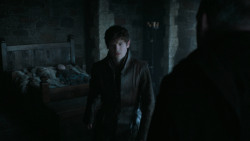 extant_GameOfThrones_6x01-TheRedWoman_0979