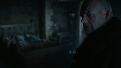extant_GameOfThrones_6x01-TheRedWoman_0982
