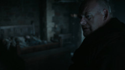 extant_GameOfThrones_6x01-TheRedWoman_0983