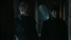 extant_GameOfThrones_6x01-TheRedWoman_1013